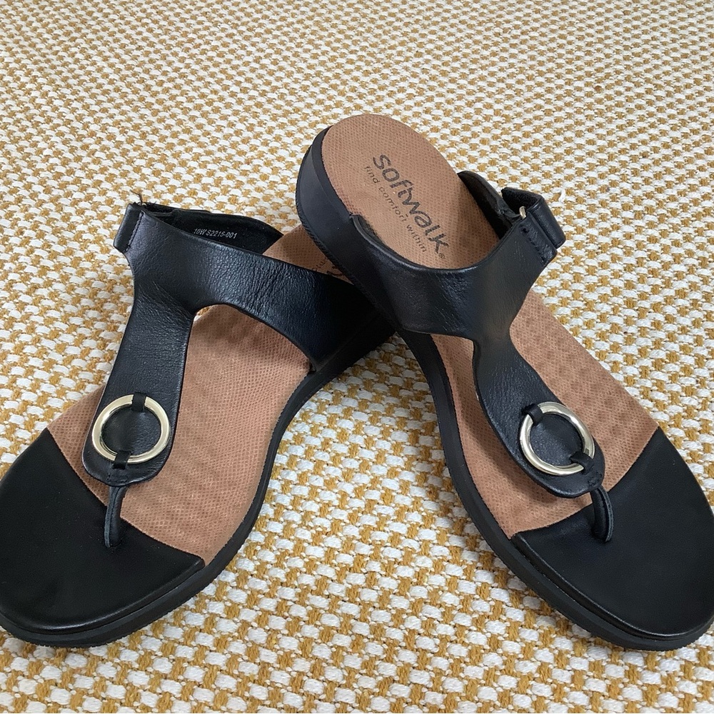 soft Walk Sandals Upper leather size 10 W.